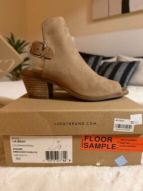 Lucky Brand Sesame Open-Toe Embossed Nubuck Mules